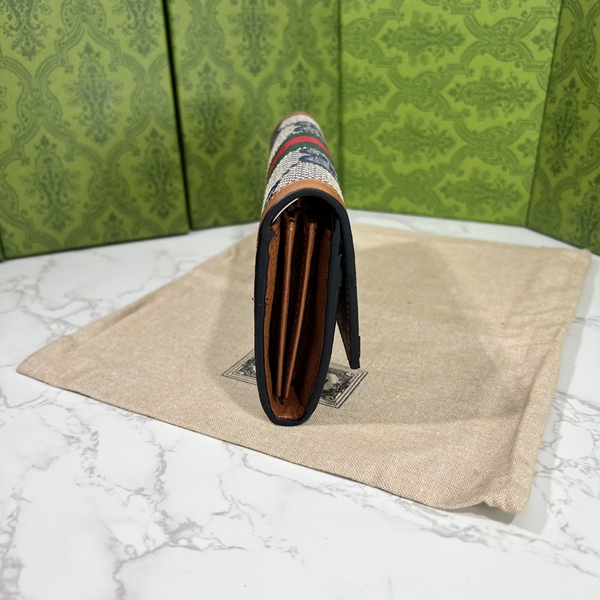 グッチ財布コピー内部構造